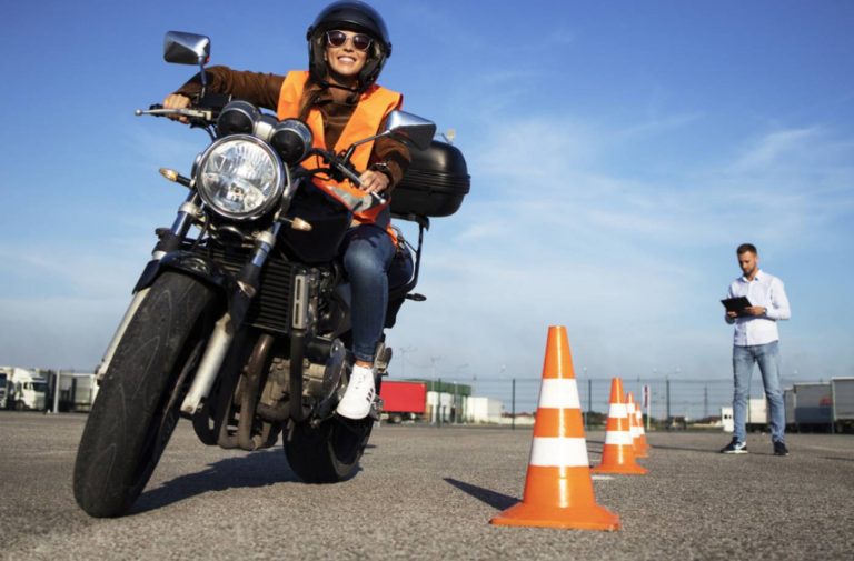 Avcılar Motosiklet Ehliyeti (A2) ve Kayıt Süreci